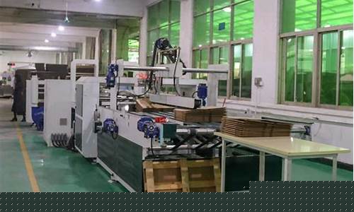 大型纸箱设备生产厂家-重型纸箱机械设备厂